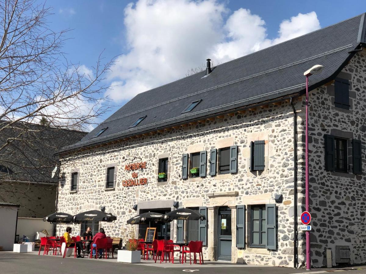 Auberge Du Cezallier Montgreleix Экстерьер фото