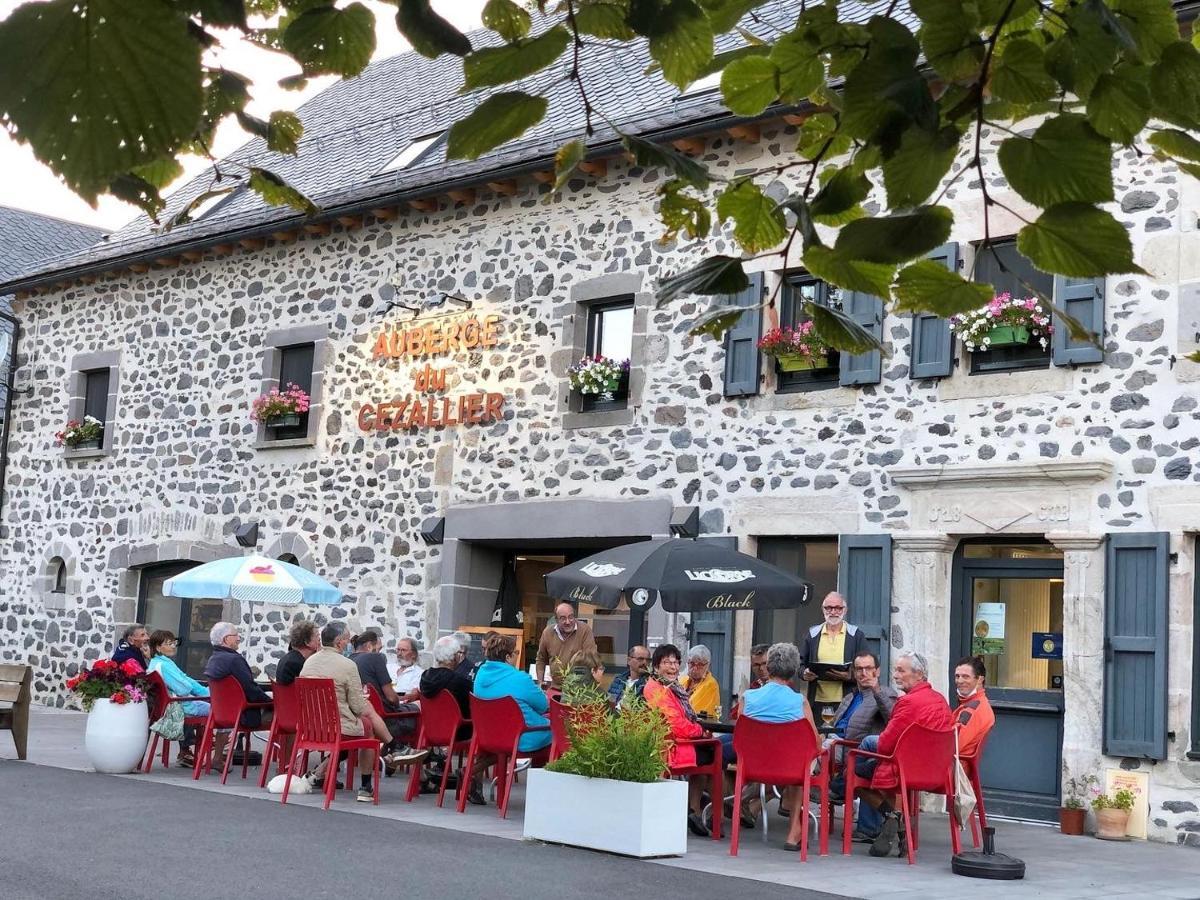 Auberge Du Cezallier Montgreleix Экстерьер фото